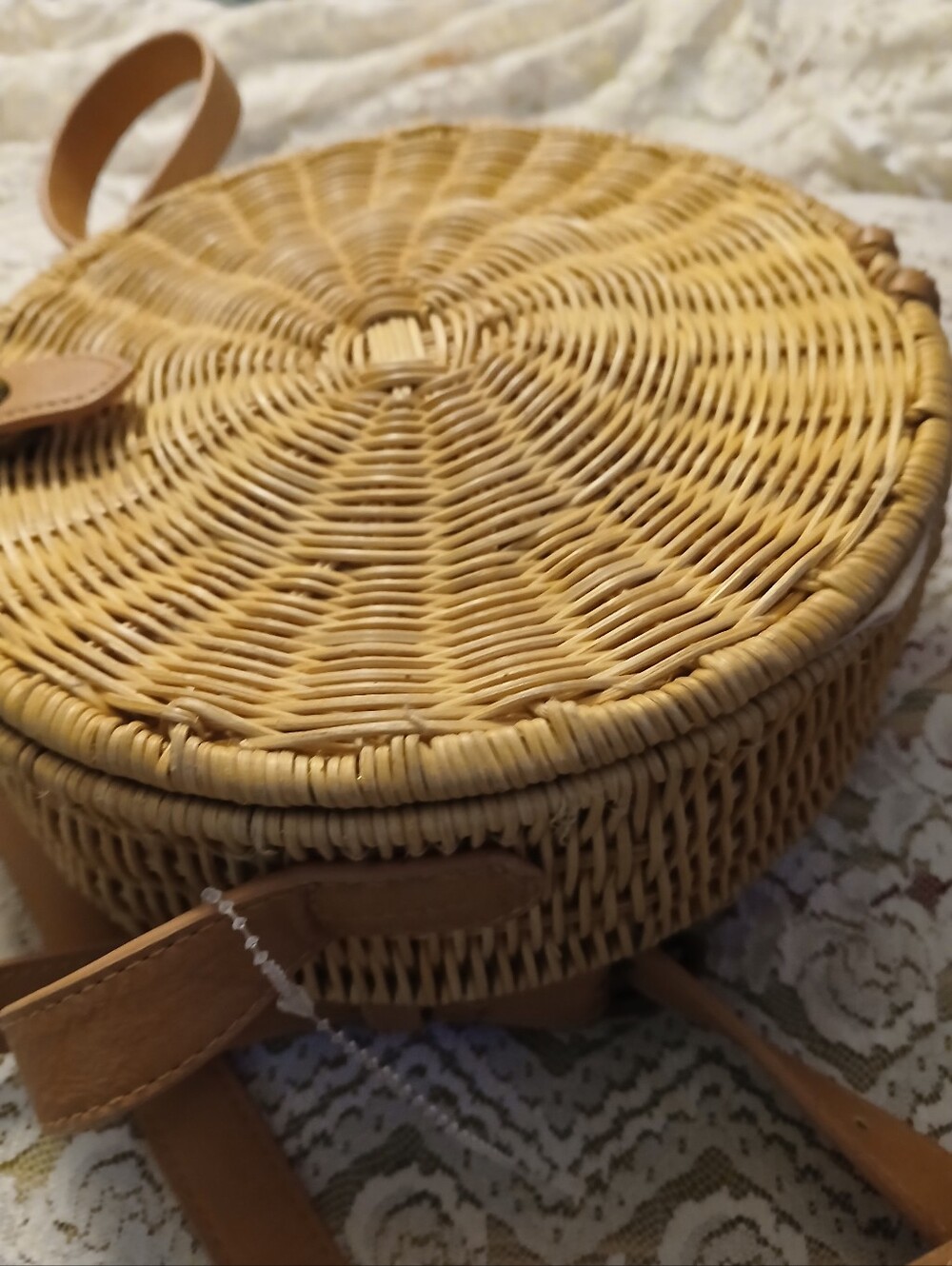 NWT Universal Thread Natural Woven Round Crossbody Bag with Leather Strap - Picture 4 of 9